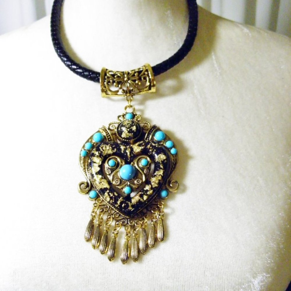 Boho Tassel and Heart Turquoise Pendant - Picture 11 of 12